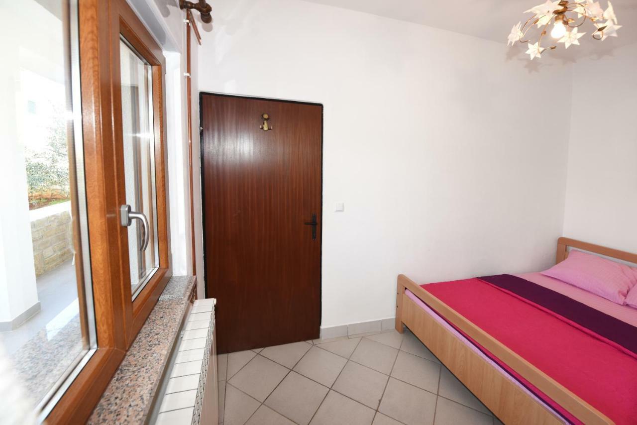 Apartments Nena Funtana Kültér fotó