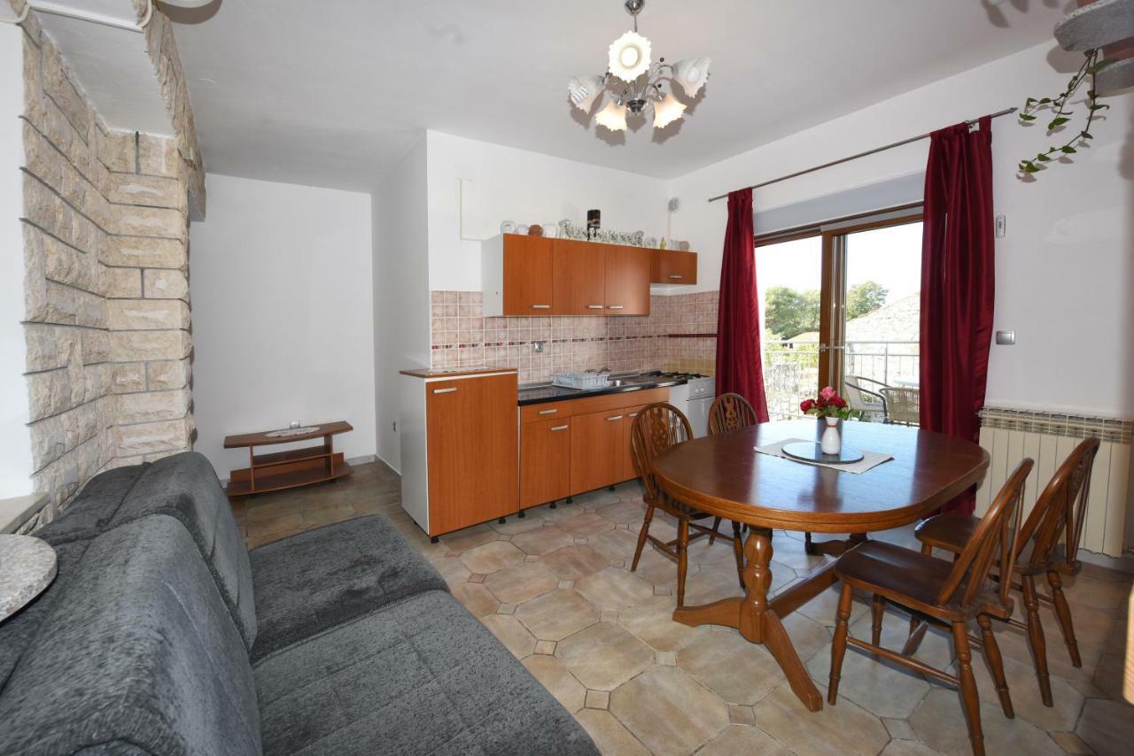 Apartments Nena Funtana Kültér fotó