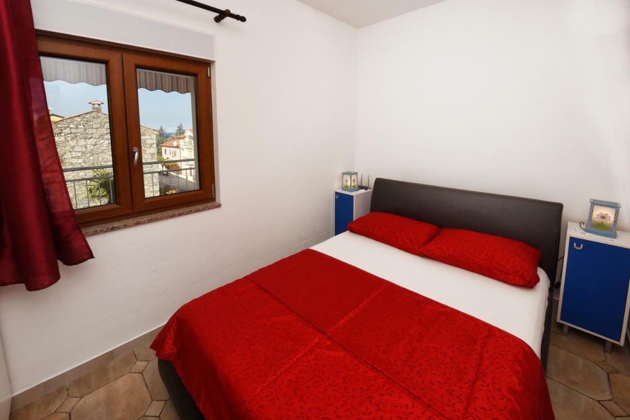 Apartments Nena Funtana Kültér fotó