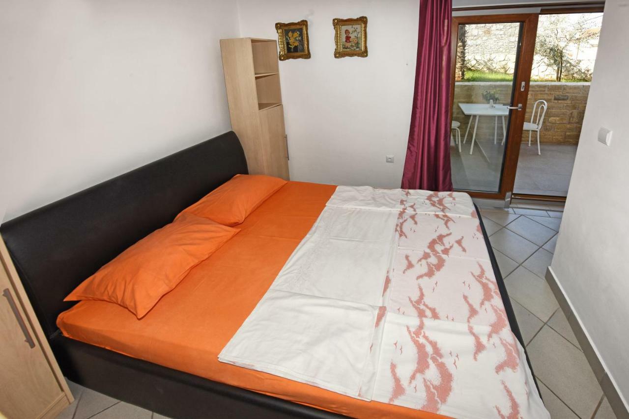 Apartments Nena Funtana Kültér fotó