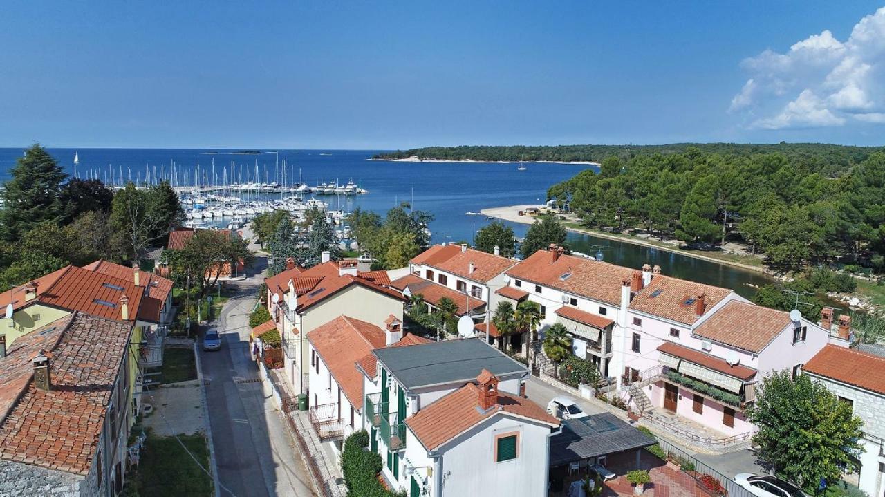 Apartments Nena Funtana Kültér fotó
