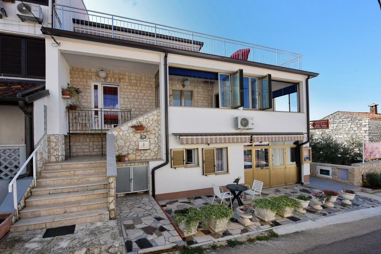 Apartments Nena Funtana Kültér fotó