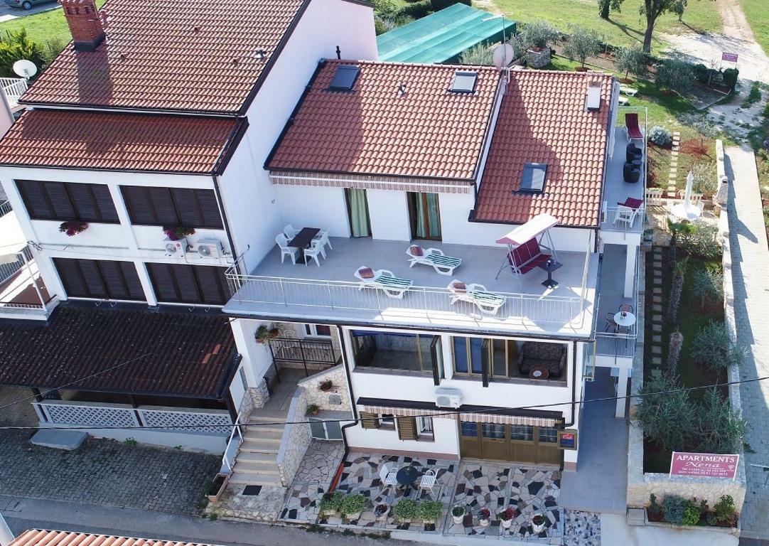 Apartments Nena Funtana Kültér fotó