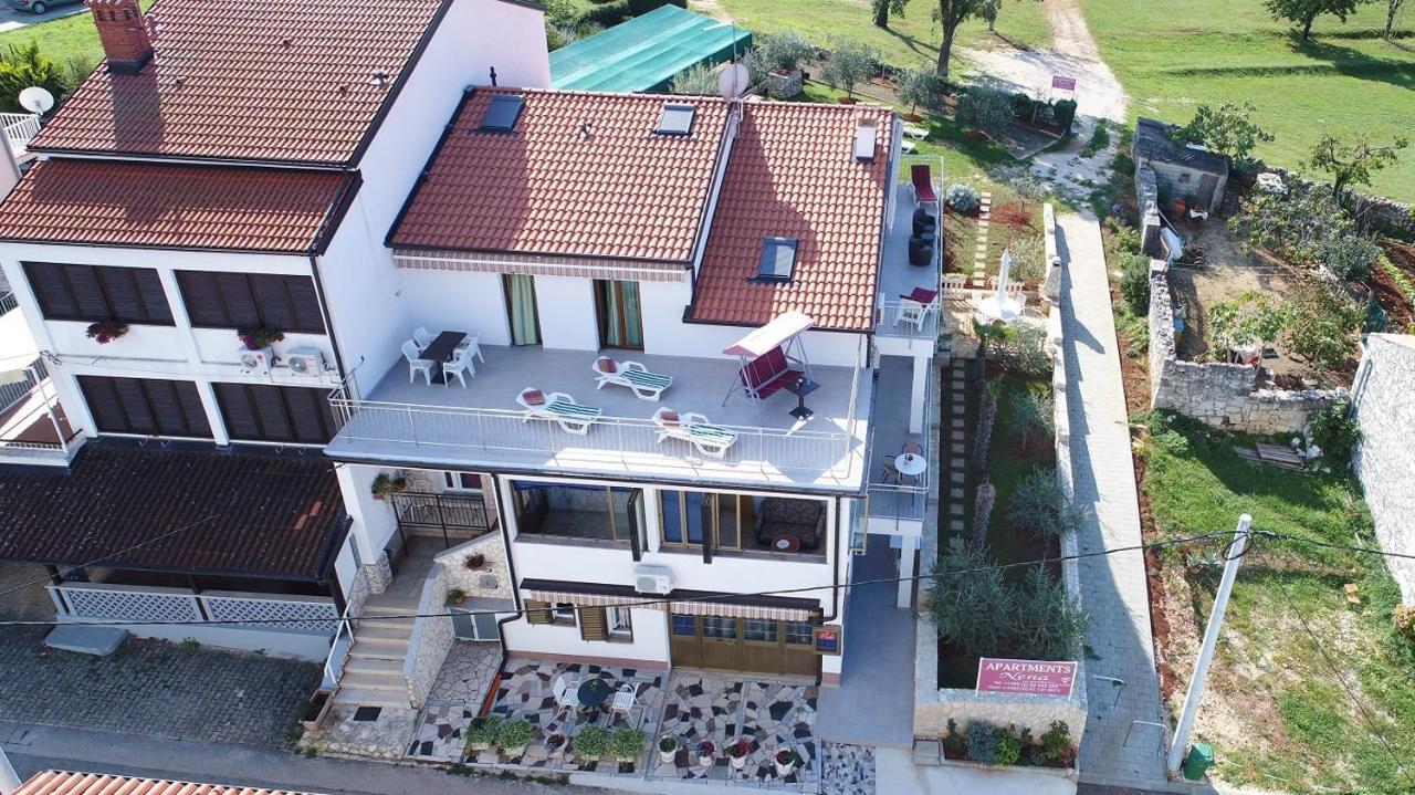 Apartments Nena Funtana Kültér fotó